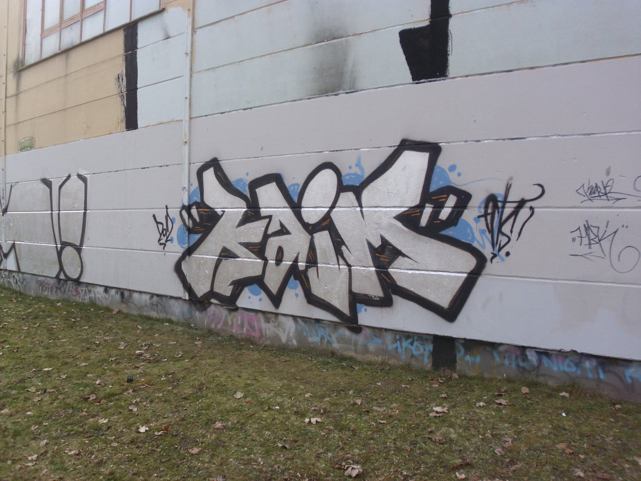 Graffiti Wall - Photo by ATS_KORUScrew