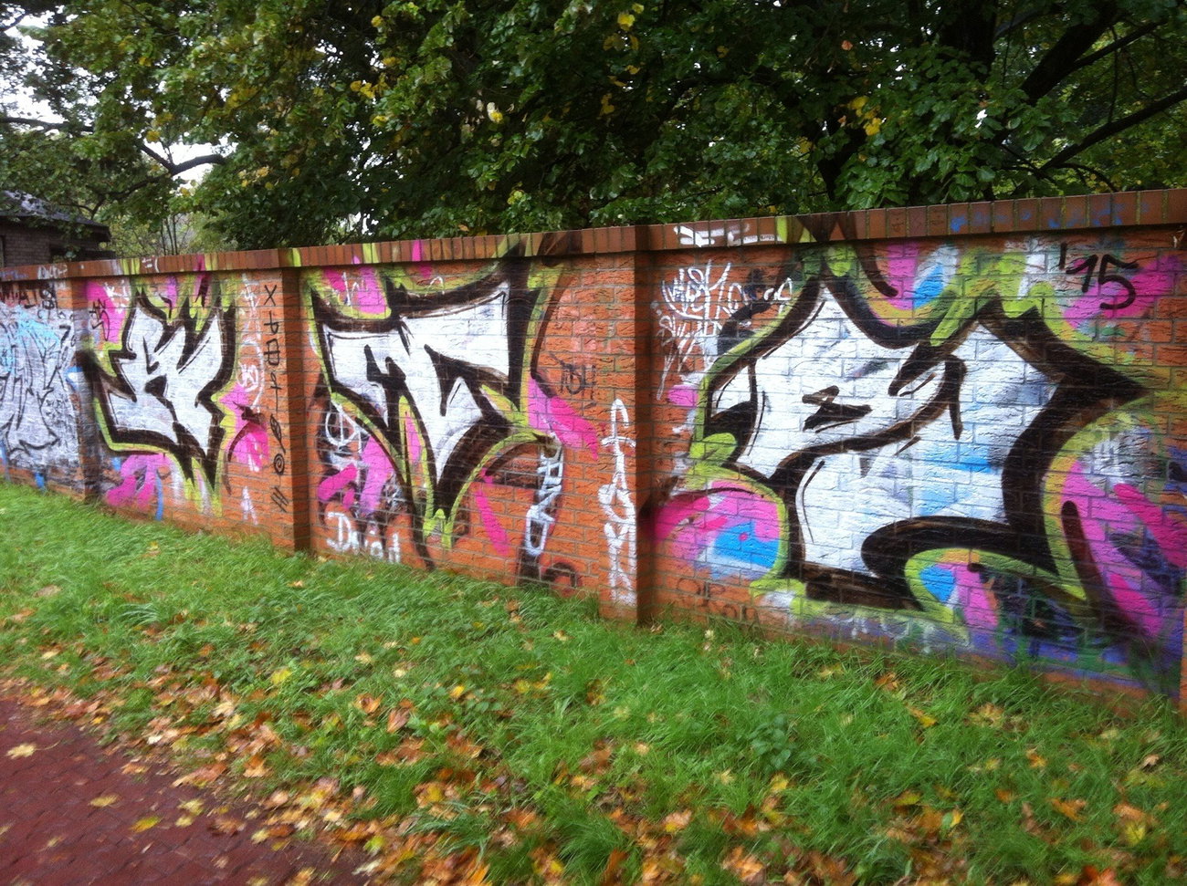 Graffiti Wall - Photo by ATS_KORUScrew