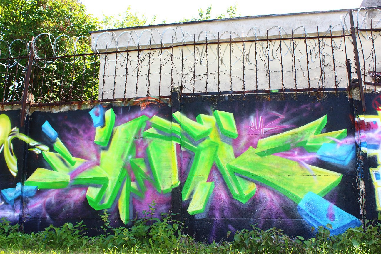 Graffiti Wall in Poland - Photo by AWNcrew - Snak, AWN (2013)