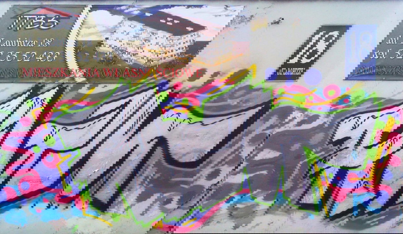 Graffiti Bombing - Photo by AWNcrew - AWN (2014)