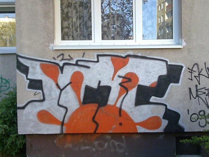Graffiti Bombing - Photo by AWNcrew - MO, AWN (2009)