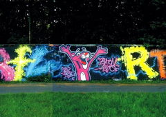 Graffiti Wall - Photo by AYU - rtl, Aiuto, Baton