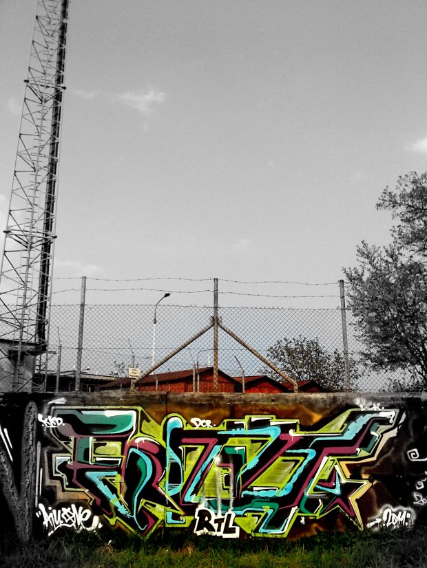 Graffiti Wall - Photo by AYU - ernezt, rtl, ernest