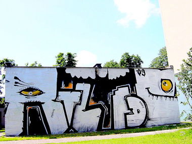 Graffiti Wall - Photo by AYU - rtl, idc, batmans