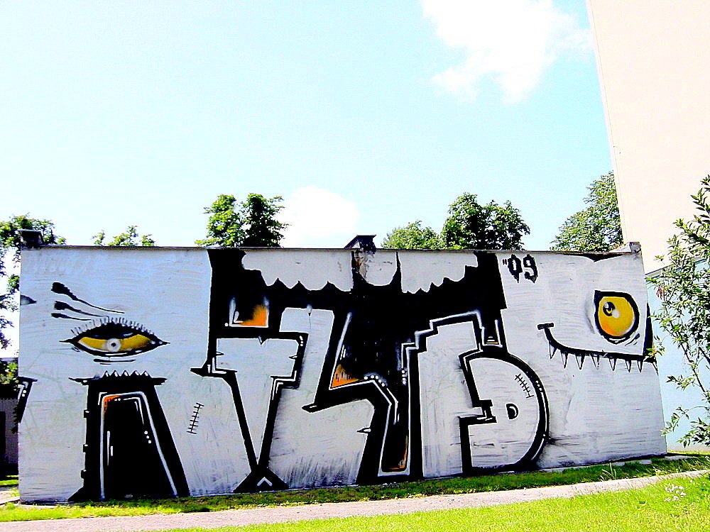 Graffiti Wall - Photo by AYU - rtl, idc, batmans