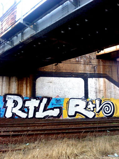 Graffiti Bombing - Photo by AYU - rtl, free, kiosk