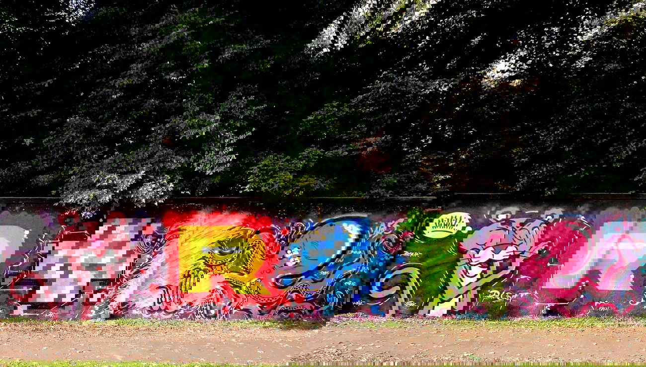 Graffiti Wall - Photo by AYU - rtl, Aiuto, Baton