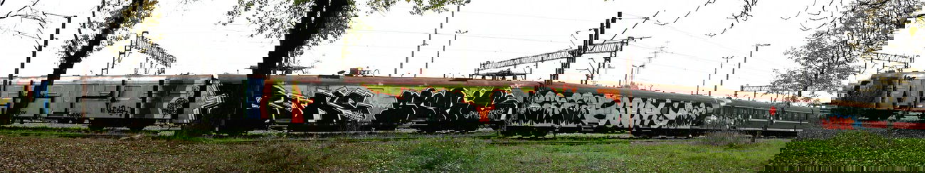 Graffiti Train - Photo by AYU - Aiuto, bcks, bounty (2007)
