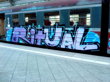 Graffiti Train - Photo by AYU - ritual, rtl, aiuto