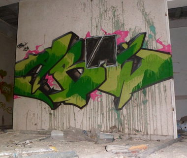 Graffiti Bombing in Frankfurt (Oder) - Photo by Abow - abow, woba (2013)