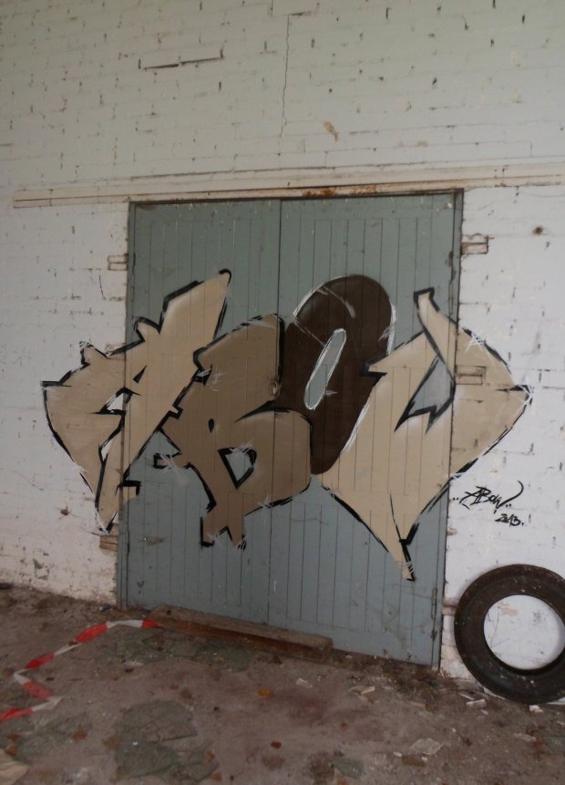 Graffiti Wall in Fürstenwalde - Photo by Abow - abow, woba (2013)