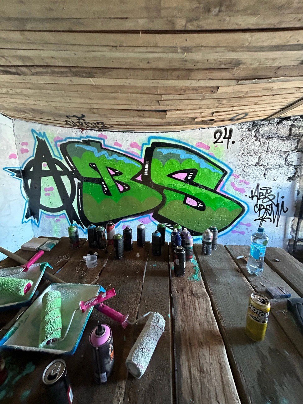 Graffiti Wall - Photo by Abscrew