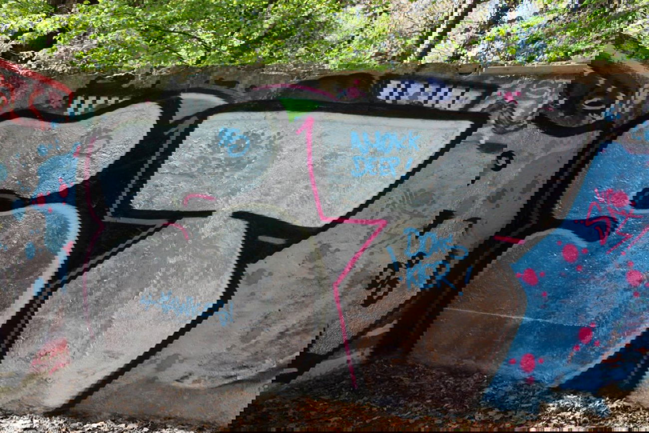 Graffiti Bombing - Photo by AcBa - st, 2015, wall