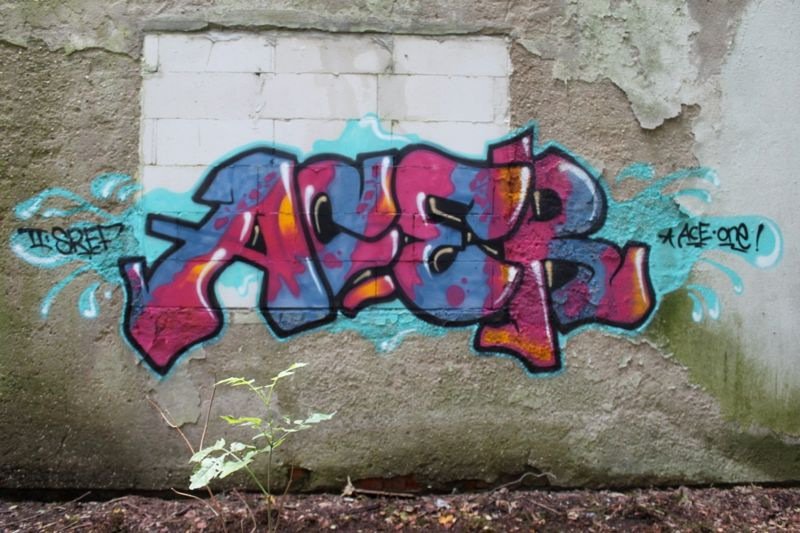 Graffiti Wall - Photo by AcE_One - acer, one, abandoned