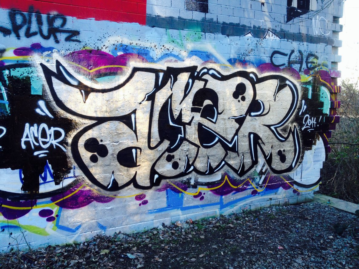 Graffiti Wall - Photo by AcE_One - Ace, one, chrome