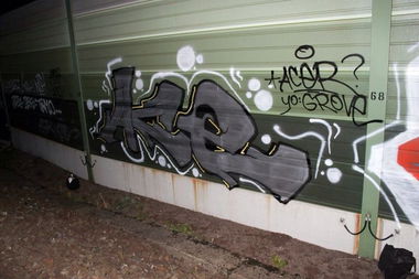 Graffiti Bombing - Photo by AcE_One - acer, ace, one