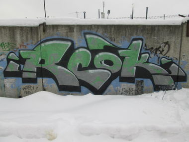 Graffiti Wall - Photo by Acoooooooook