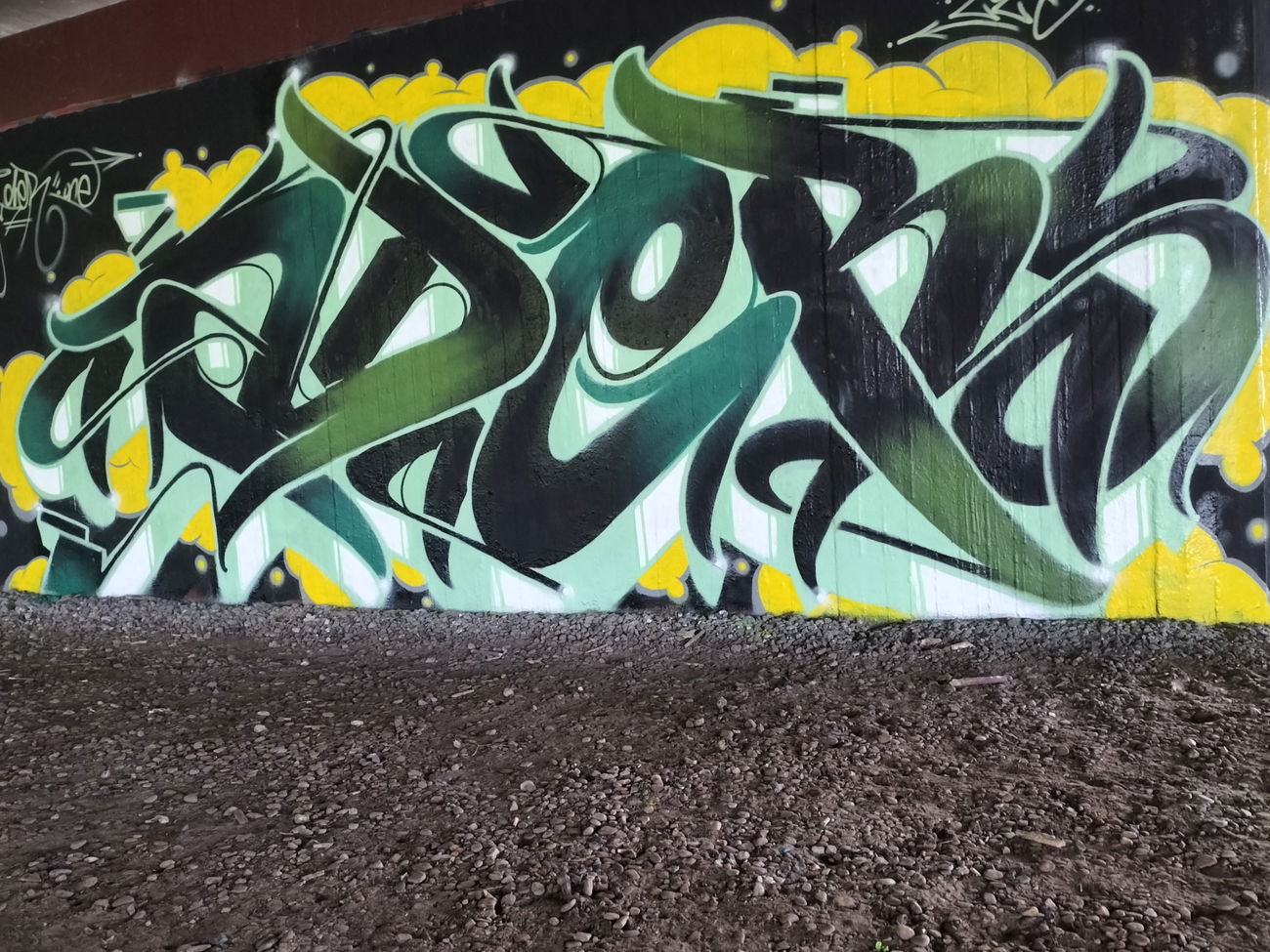 Graffiti Wall - Photo by Aderone