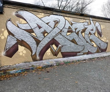 Graffiti Wall - Photo by Aderone