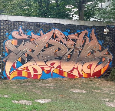 Graffiti Wall - Photo by Aderone