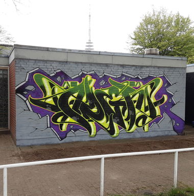 Graffiti Wall - Photo by Aderone