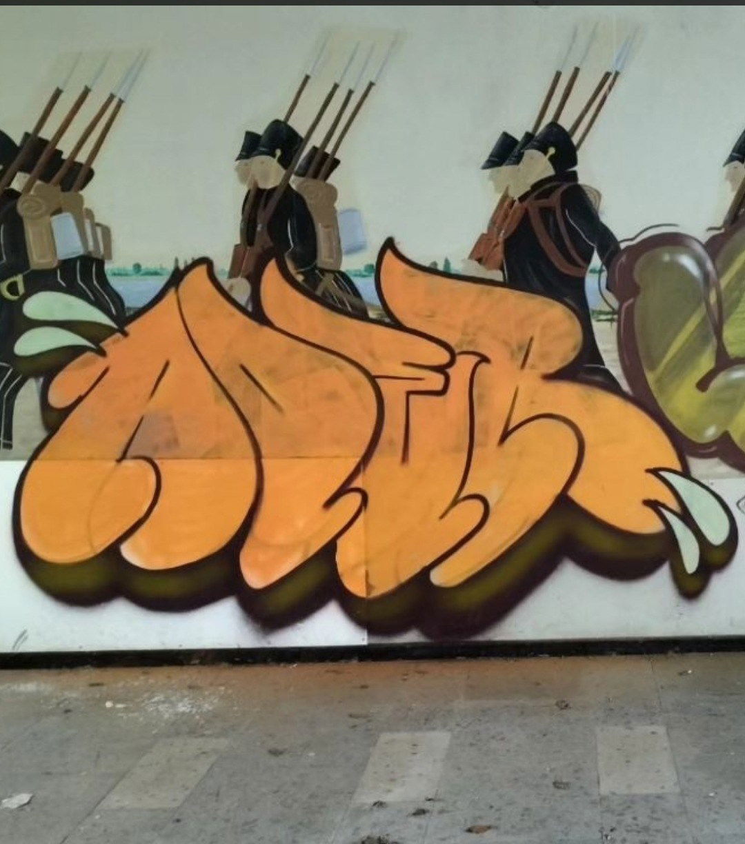 Graffiti Wall - Photo by Aderone