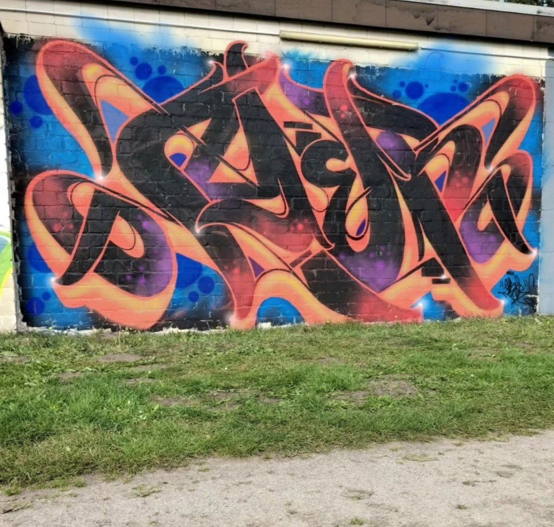 Graffiti Wall - Photo by Aderone