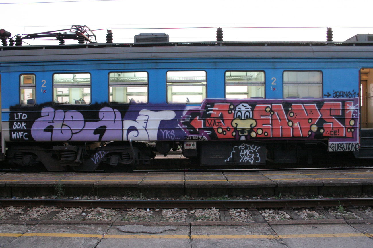 Graffiti Train - Photo by Aetherdog96 - Jeans, Honet, ltd