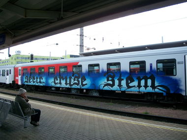 Graffiti Train - Photo by Aetherdog96 - Secir, Cruse, Stem