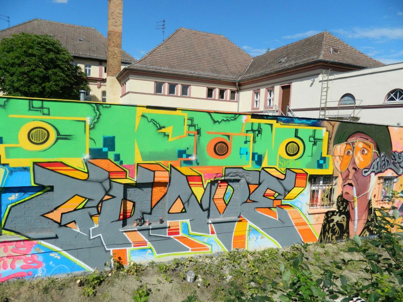 Graffiti Wall in Berlin - Photo by Aggrobat183 - Skem, wute, Crn (2013)