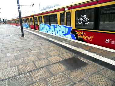 Graffiti Train - Photo by Aggrobat183 - grave, grave48, dh (2017)