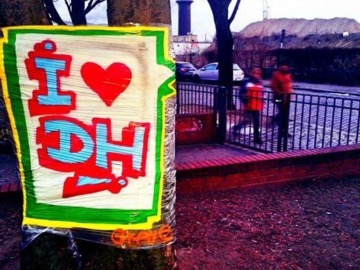 Graffiti Artwork in Berlin - Photo by Aggrobat183 - cellograffiti, grave, dh (2014)