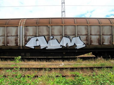 Graffiti Train in Serbia - Photo by AimNeto1 - Aim (2013)