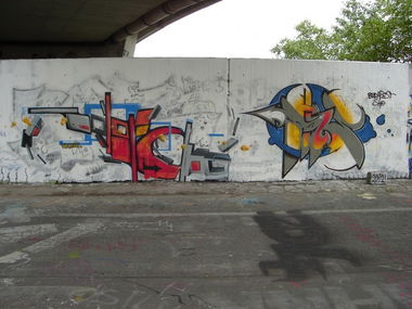 Graffiti Wall - Photo by AirBRAs