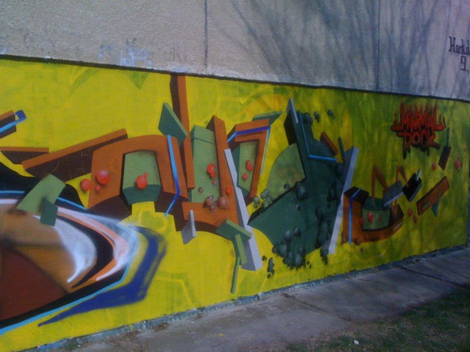 Graffiti Wall - Photo by AirBRAs