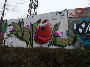 Graffiti Wall - Photo by AirBRAs