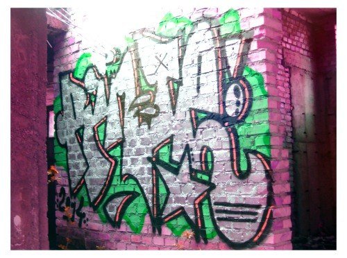 Graffiti Wall - Photo by Aiser - rinte (2014)