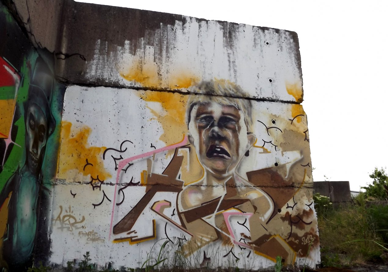 Graffiti Wall - Photo by Akpe - Akpe (2013)