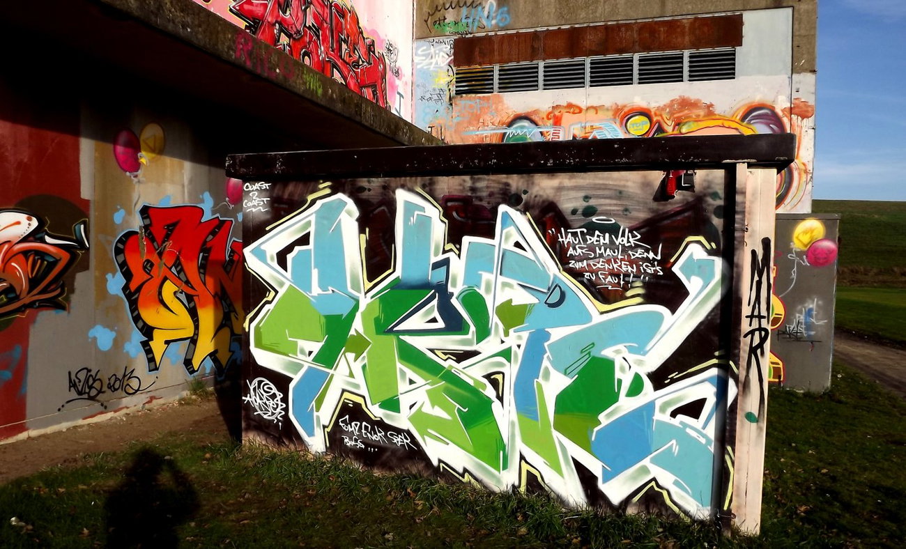 Graffiti Wall in Oldenburg - Photo by Akpe - akpe (2013)