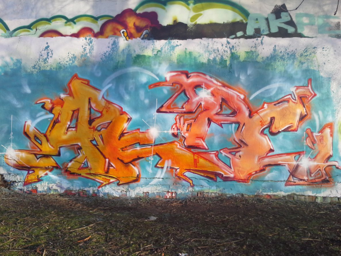 Graffiti Wall - Photo by Akpe - Akpe (2014)