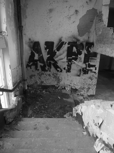 Graffiti Wall - Photo by Akpe - Akpe, Frantic, Colors (2014)