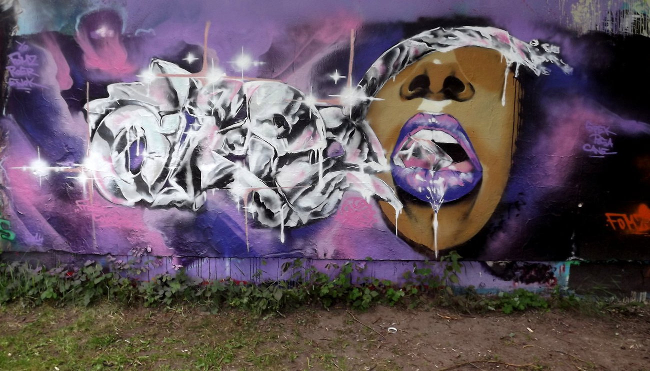 Graffiti Wall - Photo by Akpe - akpe, frantic, colors (2014)