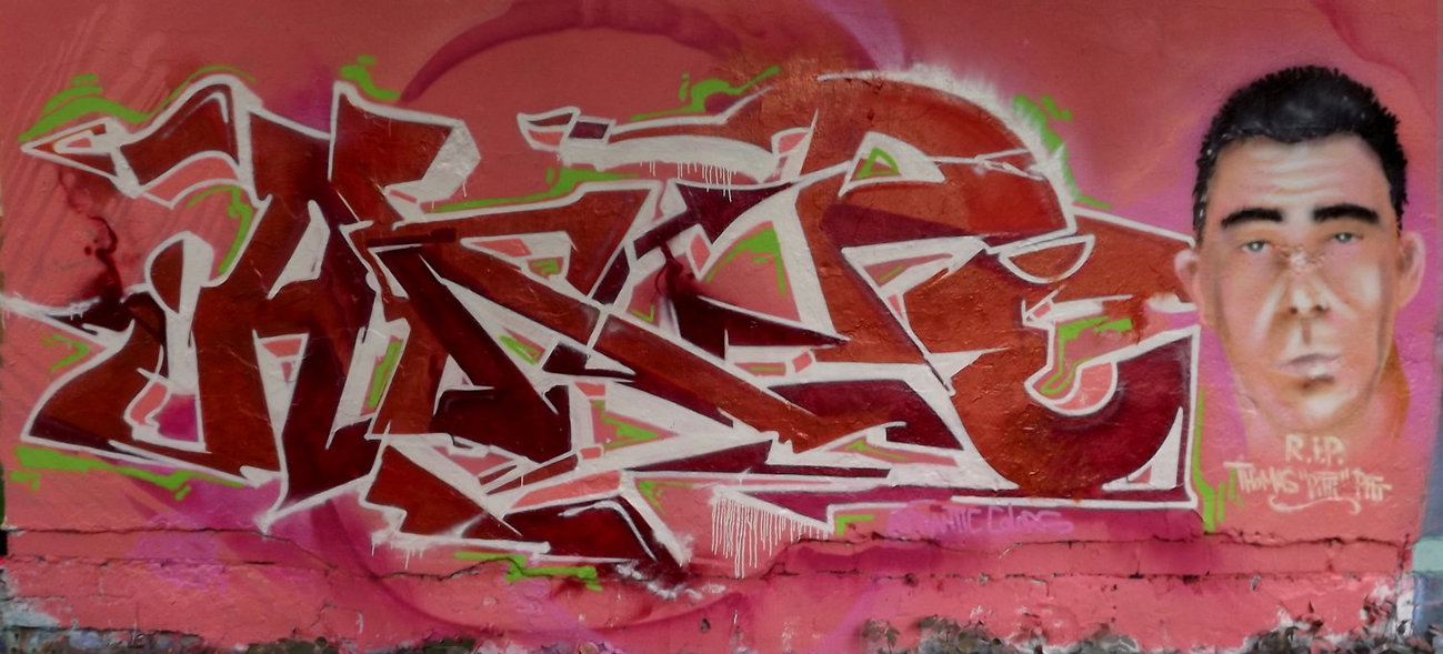 Graffiti Wall - Photo by Akpe - akpe, frantic, colors (2014)