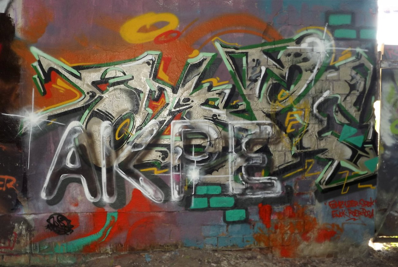Graffiti Wall - Photo by Akpe - akpe, frantic, colors (2014)