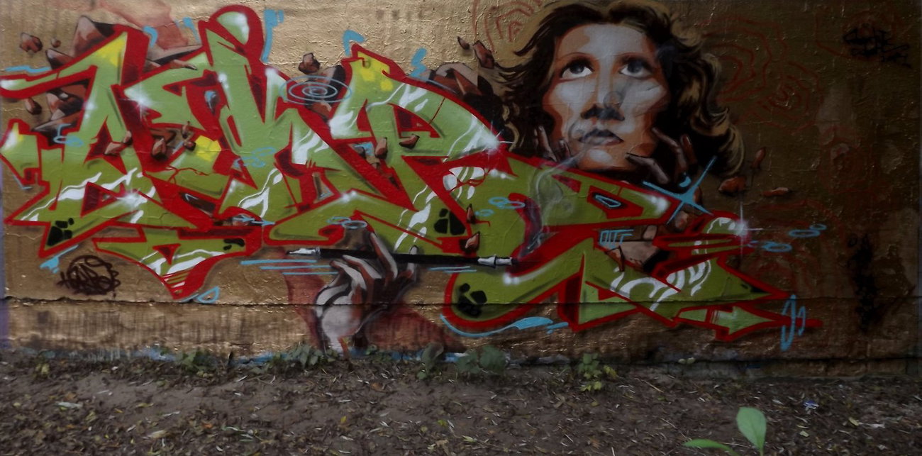 Graffiti Wall - Photo by Akpe - akpe, frantic, colors (2014)