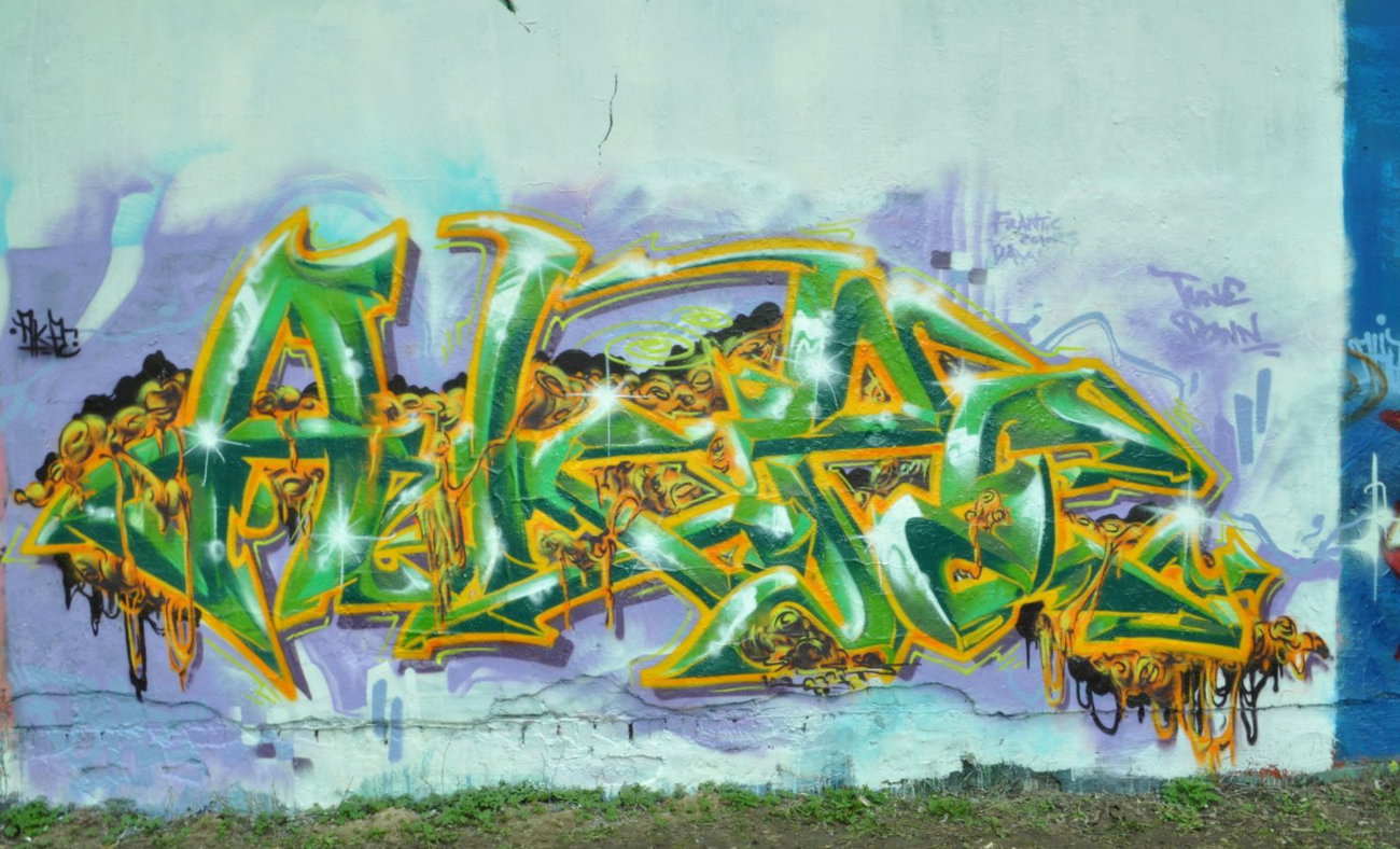 Graffiti Wall - Photo by Akpe - akpe, frantic, colors (2015)