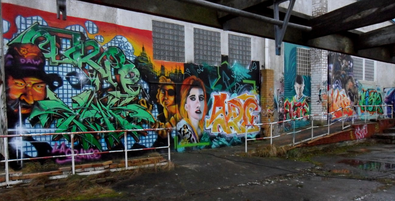 Graffiti Wall - Photo by Akpe - Akpe, DAW, Fomz (2017)