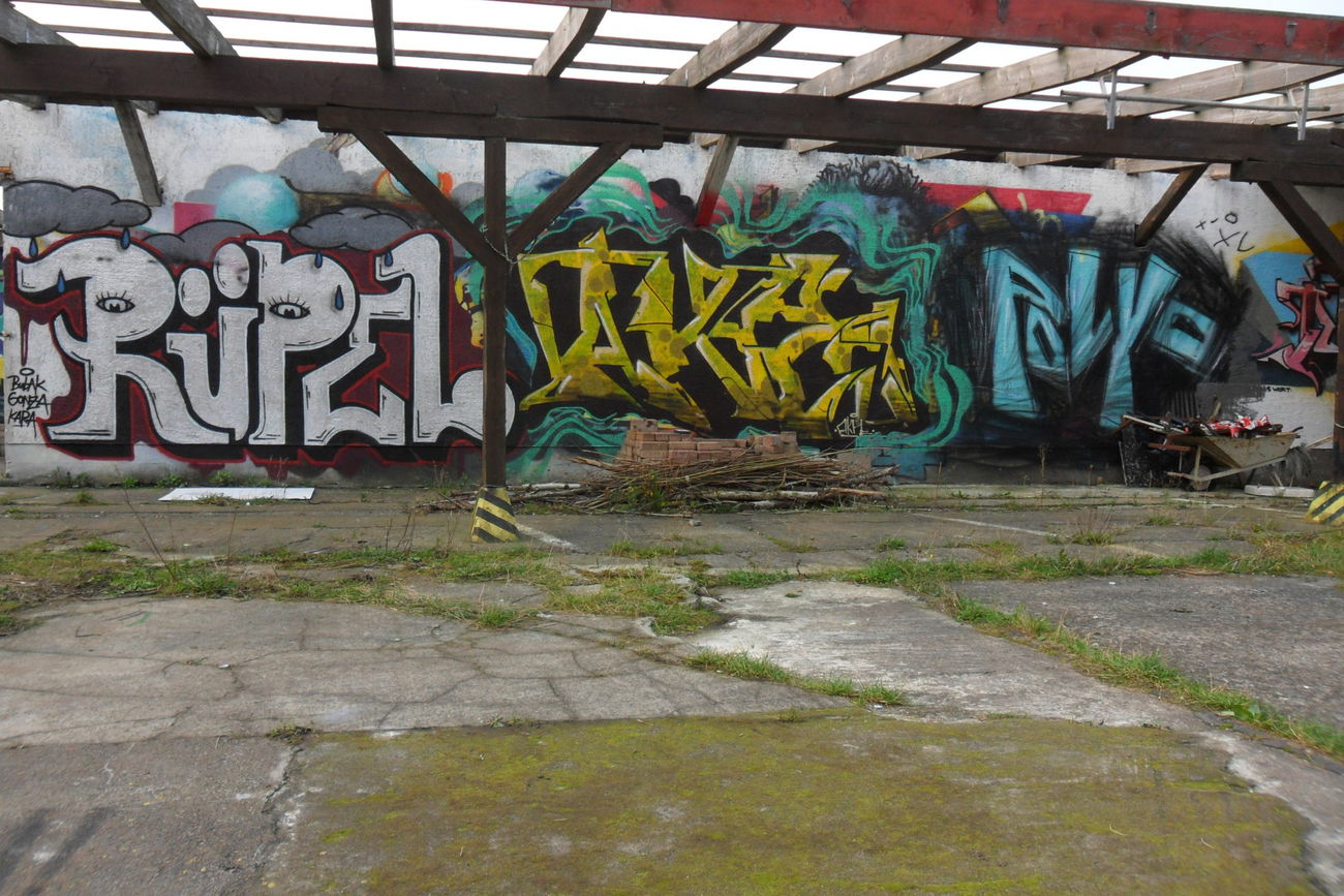 Graffiti Wall - Photo by Akpe - Rüpel, Akpe, Polyo (2017)