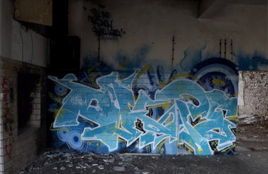 Graffiti Wall - Photo by Akpe - akpe, franticcolors (2014)