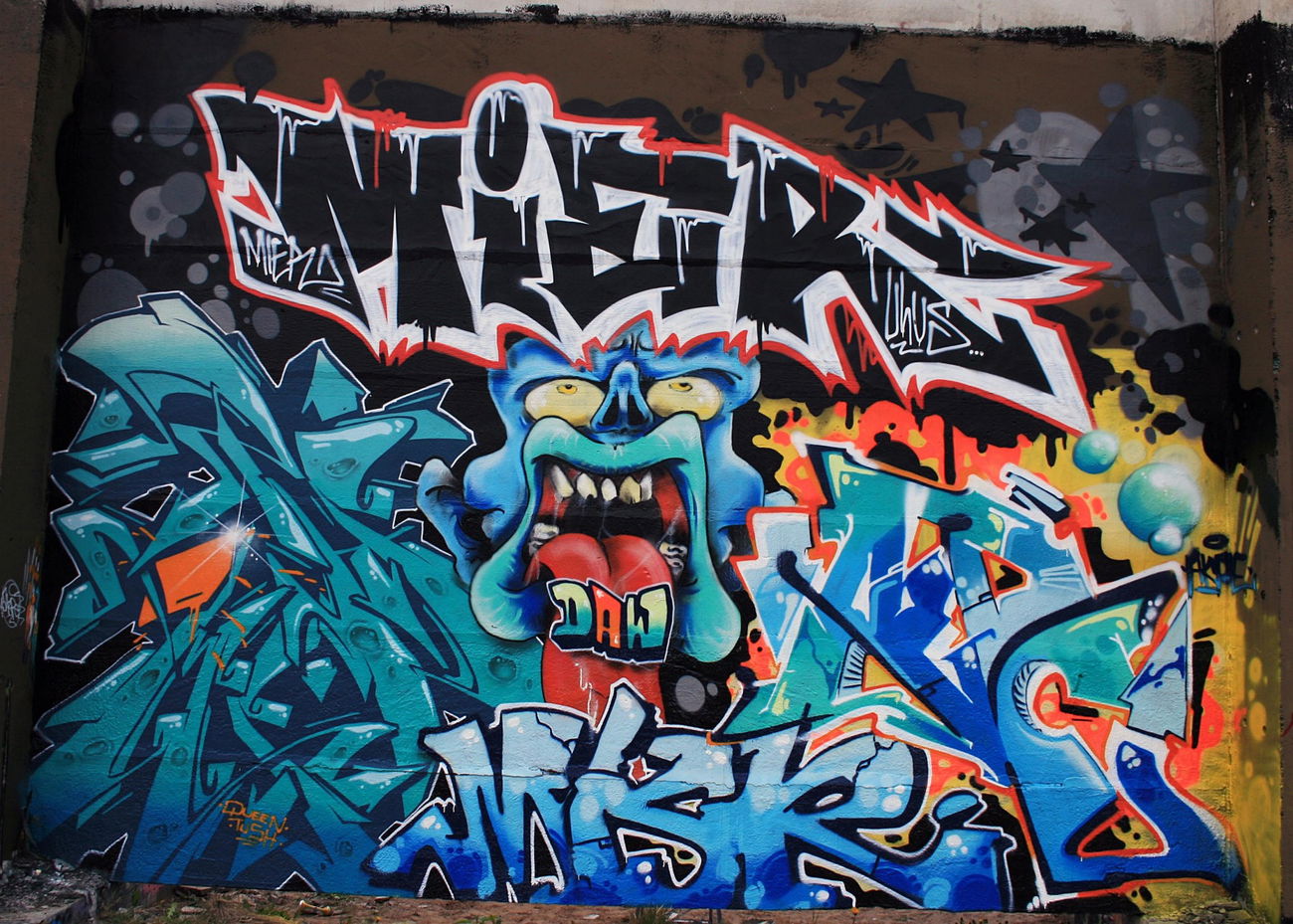Graffiti Wall - Photo by Akpe - Miser, Fomz, Mier (2017)